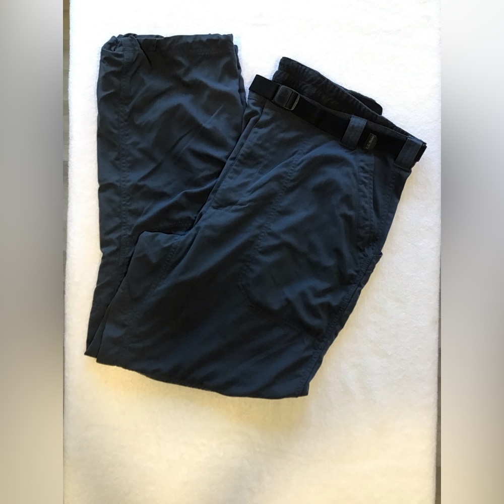 LL Bean M XL-Reg Hiking Pant in Alloy Gray
